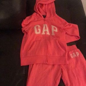 Kids Gap sweatsuit